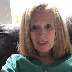 Meet your Posher, Debbie